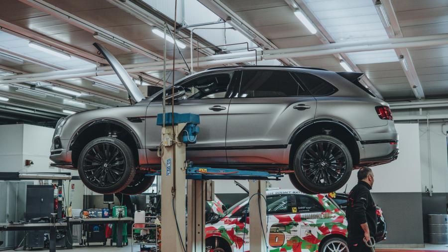 bentley-bentayga-akrapovic-romeo-ferraris-03651