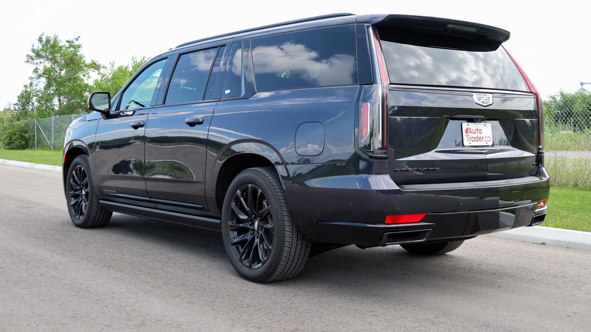 2023 Cadillac Escalade Sport Platinum