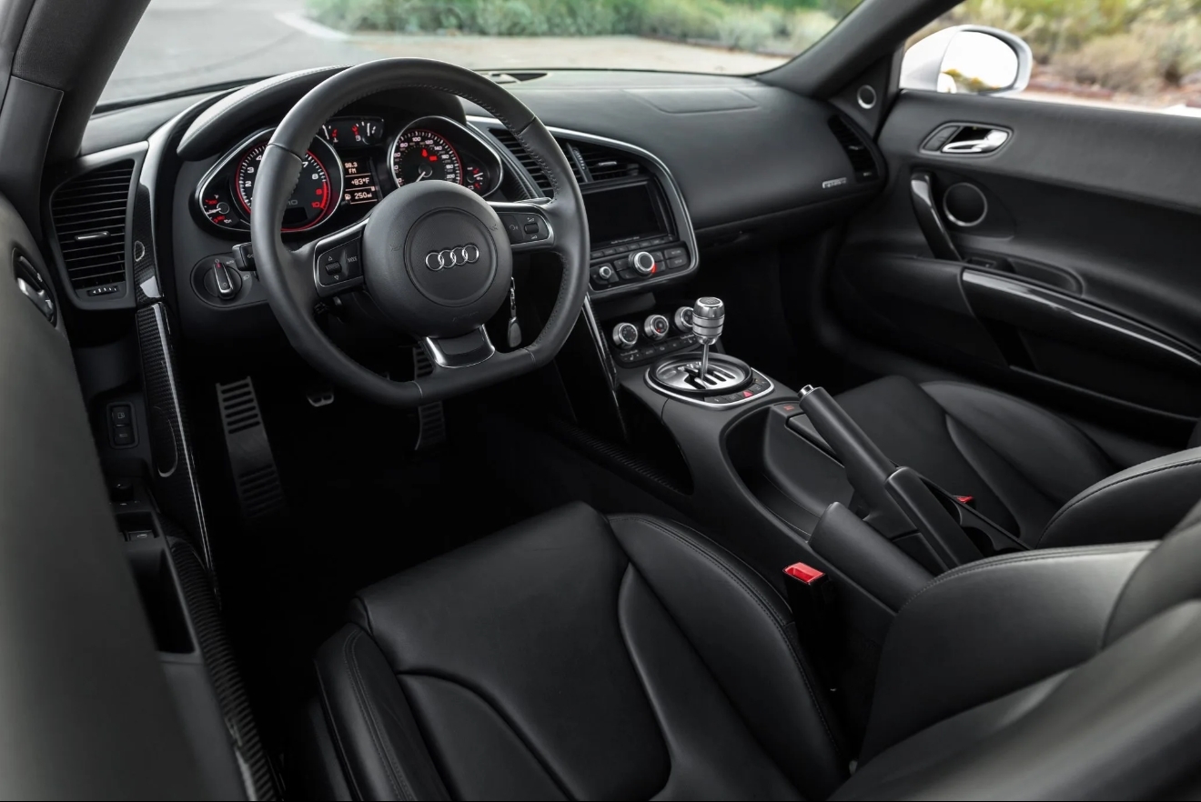 audi r8 interior