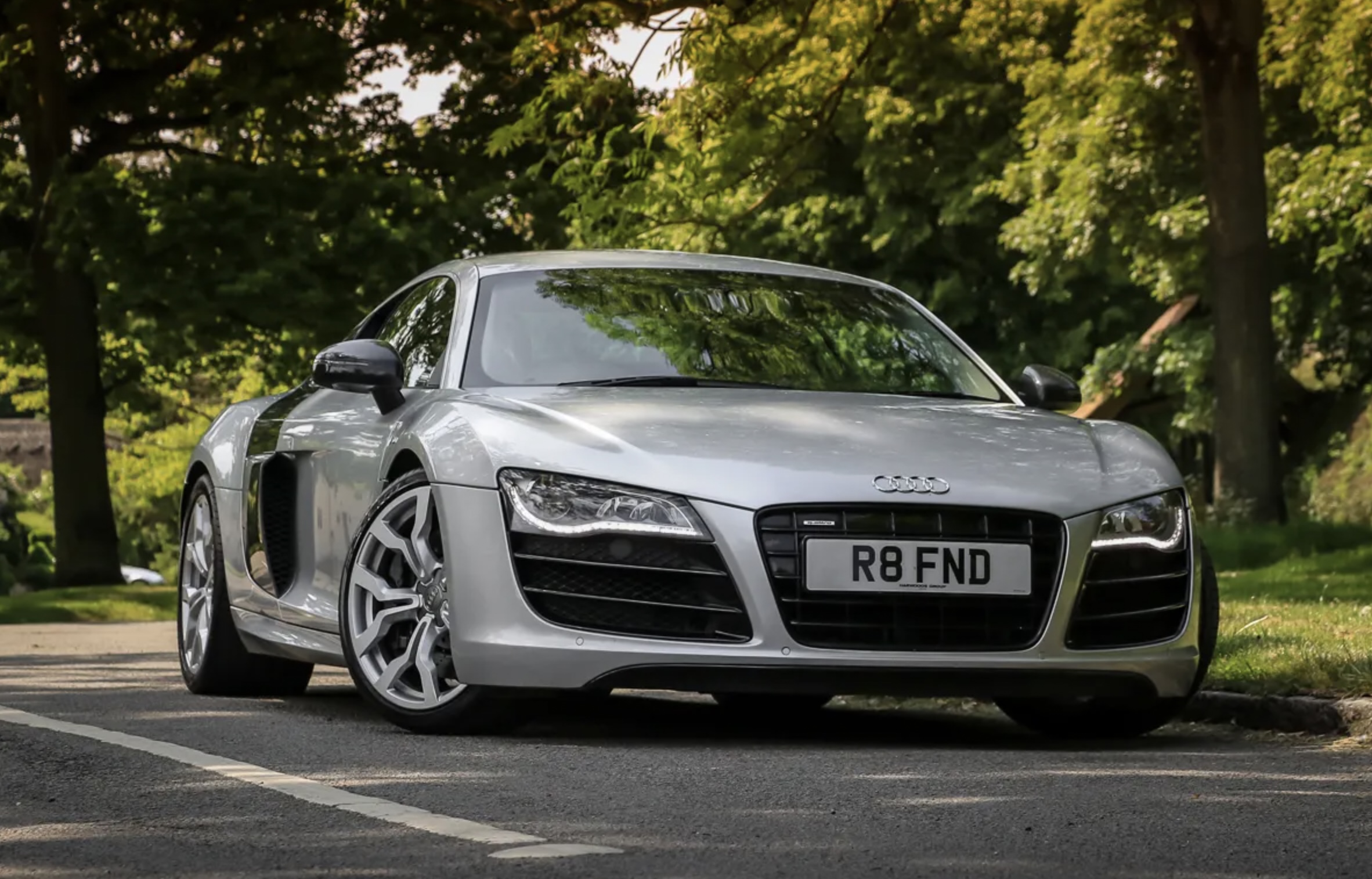 2010 audi r8 v10