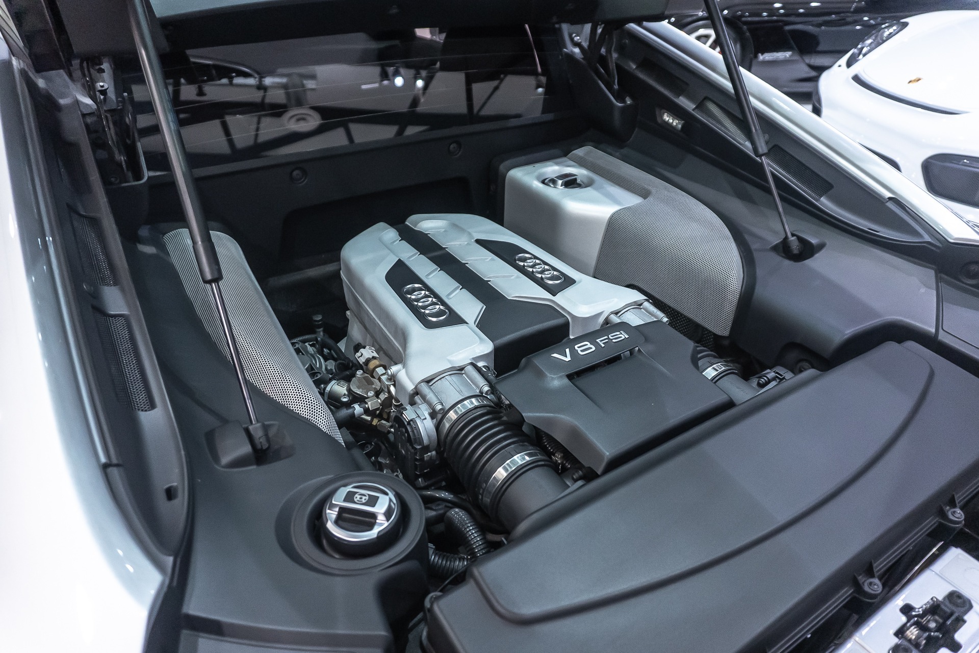 audi r8 v8 engine