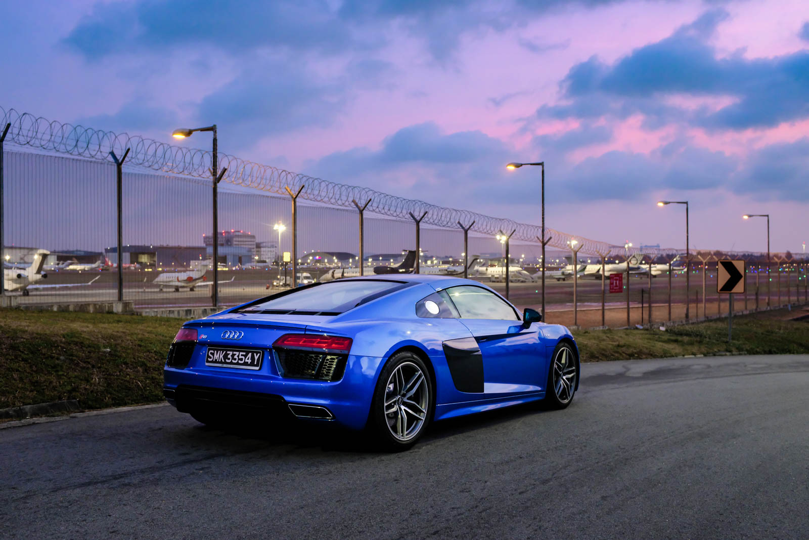 Audi-R8-V10-review-11