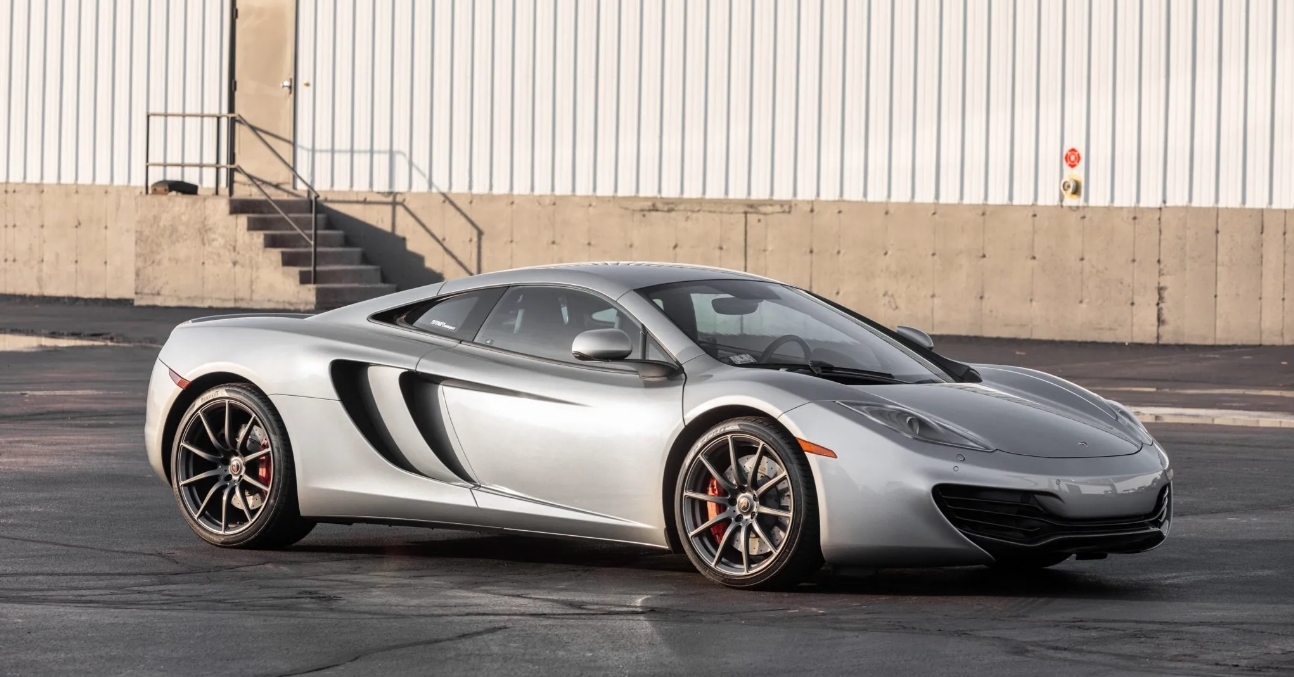 Amazon.co.jp: AUTOart 1/18 マクラーレン MP4-12C GT3